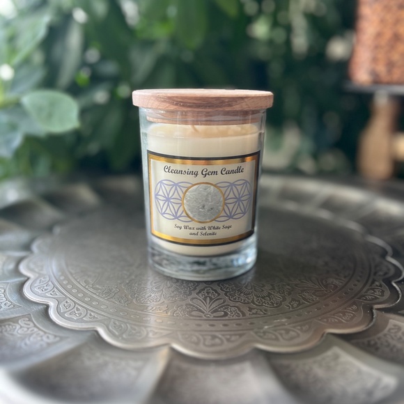 Soy Candle with White Sage and Selenite - Picture 1 of 5